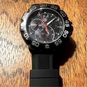 Tag Heuer used watch, band was replaced.